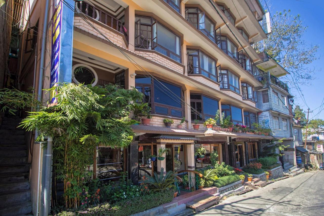 Oyo 23409 Lama Dhim Hotel Kalimpong Exterior foto